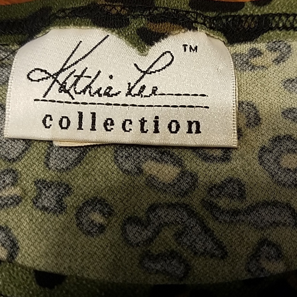 👸👕 Kathie Lee Collection Top - Picture 2 of 6